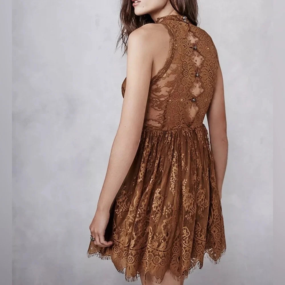 Free People Verushka Mock Neck Sleeveless Lace Floral Mini Dress Women’s Size 8 - Picture 3 of 5